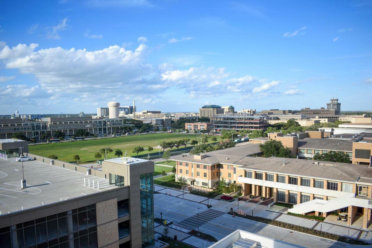 קולג' סטיישן Texas A&M Hotel And Conference Center מראה חיצוני תמונה