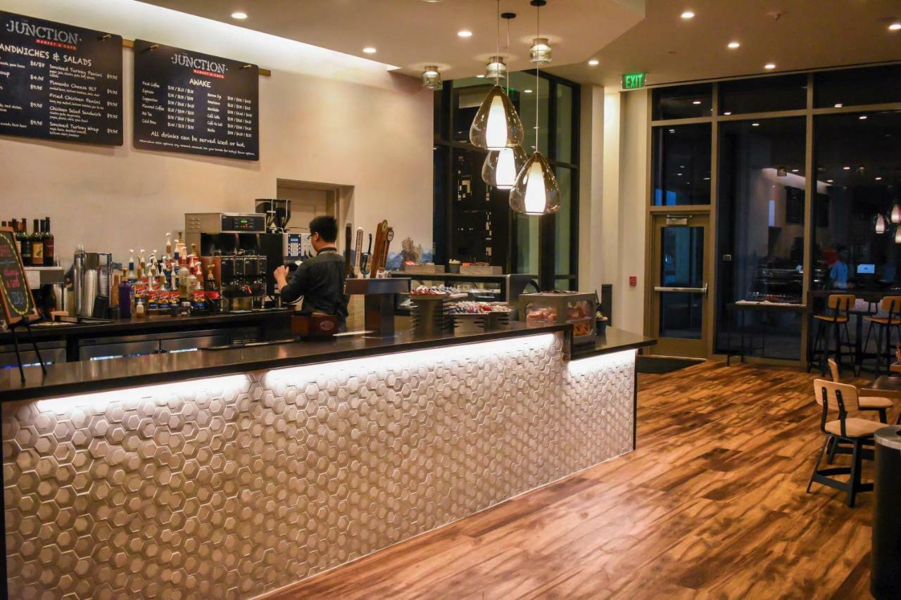 קולג' סטיישן Texas A&M Hotel And Conference Center מראה חיצוני תמונה